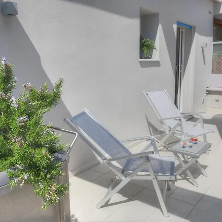 Hotel Vela D'Oro Pietra Ligure Exterior foto