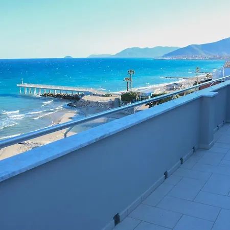 Hotel Vela D'Oro Pietra Ligure Exterior foto